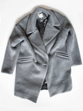 Load image into Gallery viewer, manteau vegan oversized gris