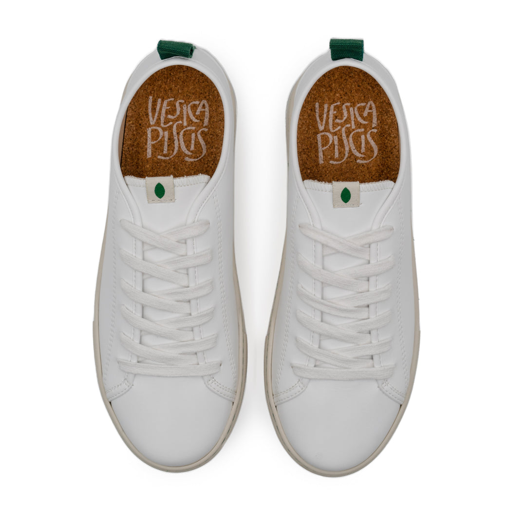 Nikola Mais All White
