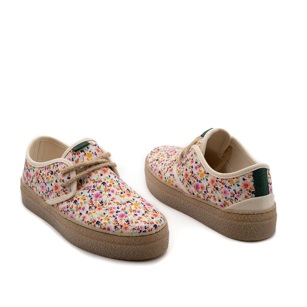 Vegan shoe of recycled plastic printed with white flowers - VESICA PISCIS FOOTWEAR