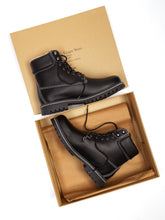 Load image into Gallery viewer, Dock Boots Furry
