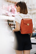Charger l&#39;image dans la galerie, Sac à dos Pamela Backpack Apple Skin terracotta