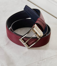 Charger l&#39;image dans la galerie, Ceinture homme vegan réversible Apple Skin, Haute maroquinerie végane