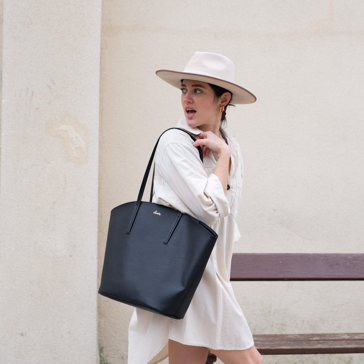 grand sac cabas noir en cuir vegan 