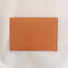 Load image into Gallery viewer, Porte-carte-vegan-camel