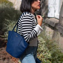 Load image into Gallery viewer, Sac vegan cabas bleu marine