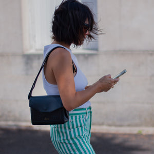 sac vegan en cuir de pomme noir marque française Alénore