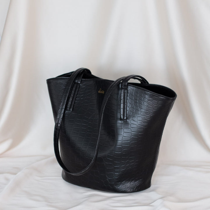 Grand sac en cuir vegan noir effet crocodile Alénore