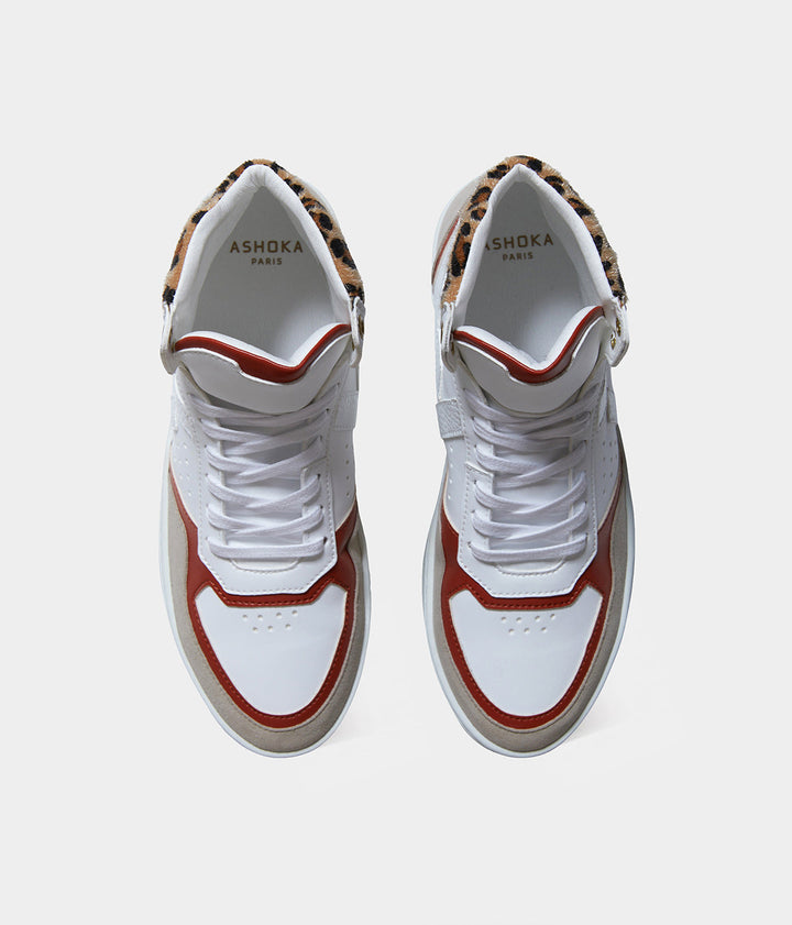 Sneaker Matéo montante biosourcée &amp; recyclée terracotta-léopard vue haute - basket éthique, écoresponsable et vegan.
