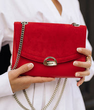 Load image into Gallery viewer, Sac pochette Mini Paname Oxymore rouge - clutch vegan et éthique - Ashoka Paris  Modifier le texte alternatif