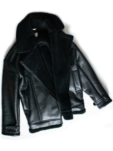 Load image into Gallery viewer, blouson aviateur vegan doublé sherpa noir 