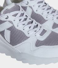 Charger l&#39;image dans la galerie, détails running sneakers Lewis blanche - Running éthique, écoresponsable et vegan.