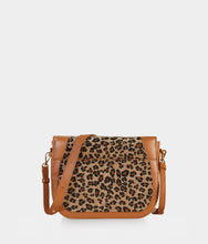 Charger l&#39;image dans la galerie, Sac à main Marilyn Amazone Léopard caramel Apple Skin, sans cuir, éthique, écoresponsable, écologique, recyclé et sans cruauté.