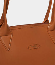 Load image into Gallery viewer, Sac cabas vegan pour femme Jolly Apple Skin caramel, sans cuir, éthique, écoresponsable, écologique, recyclé et sans cruauté