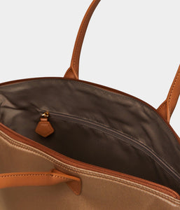 Sac cabas vegan pour femme Jolly Apple Skin et Nylon recyclé bleu caramel sans cuir, éthique, écoresponsable, écologique, recyclé et sans cruauté