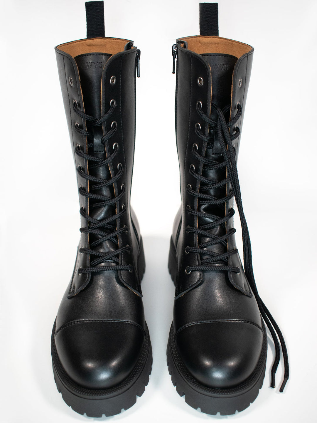 Bottines noires vegan à lacets montantes