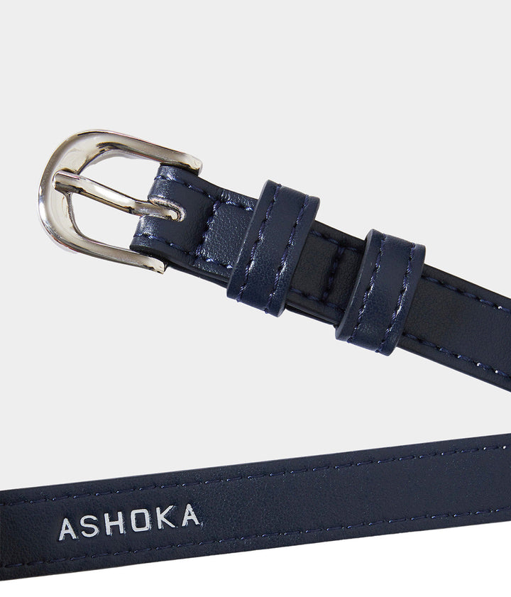 Ceinture femme vegan Apple Skin marine et boucle laiton nickel vernis, Haute maroquinerie végane