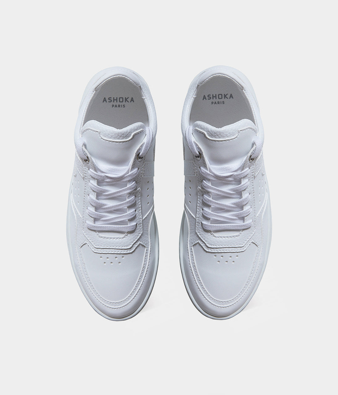 baskets blanches en cuir vegan