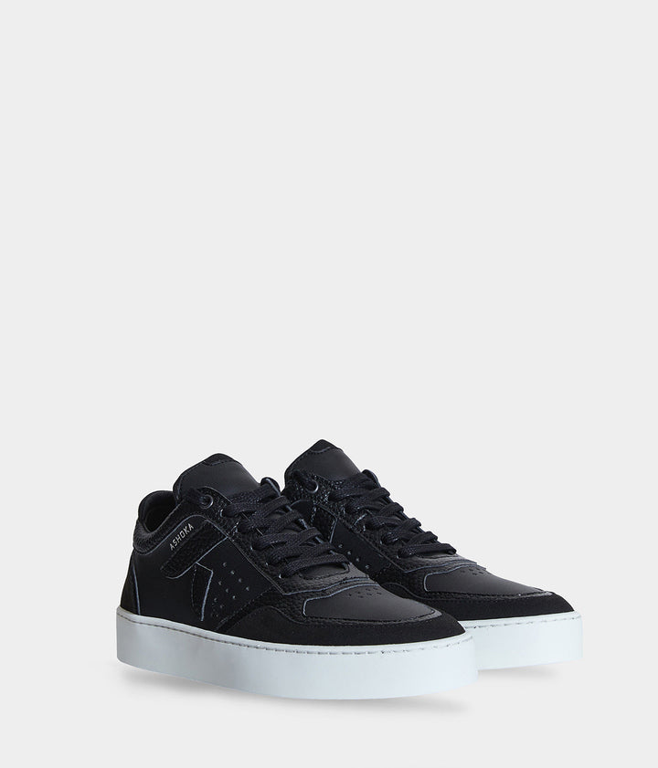 Sneaker végétale Matéo basse biosourcée &amp; recyclée noire - Tennis éthique, écoresponsable et vegan