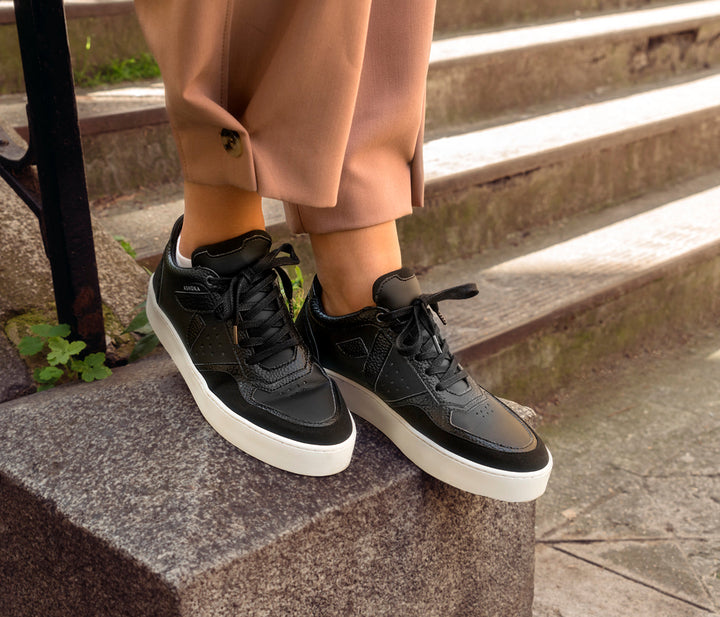Sneaker végétale Matéo basse biosourcée &amp; recyclée noire - Tennis éthique, écoresponsable et vegan
