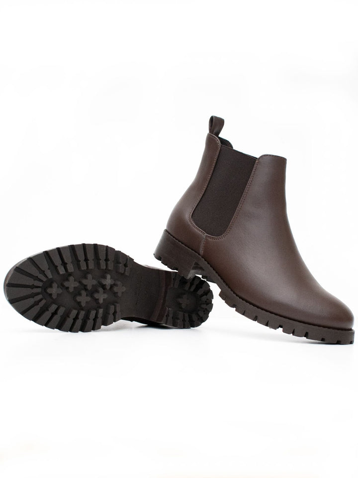 Bottines chelsea marrons avec semelle crantée