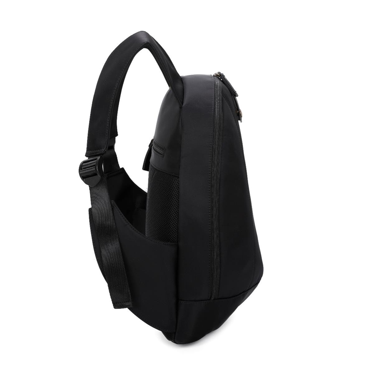 nomad-black-side