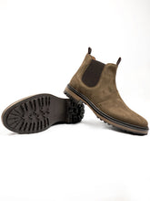 Load image into Gallery viewer, Vegan Women&#39;s Continental Chelsea Boots | Will&#39;s Vegan Store