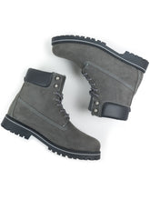 Load image into Gallery viewer, Vegan Women&#39;s Insulated Dock Boots | Will&#39;s Vegan Store