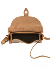 Charger l&#39;image dans la galerie, Vegan Women&#39;s Saddle Bag | Will&#39;s Vegan Store