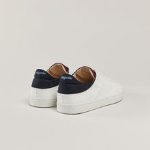 Load image into Gallery viewer, Sneakers femme after surf en raisin couleur blanc bleu bordeaux en vue packshot de derrière