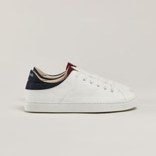 Load image into Gallery viewer, Sneakers femme after surf en raisin couleur blanc bleu bordeaux en vue packshot de côté