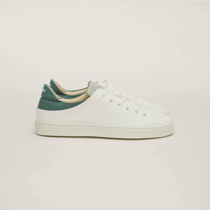 Sneakers pour homme after surf en raisin blanc couleur blanc canard en packshot en vue de côté
