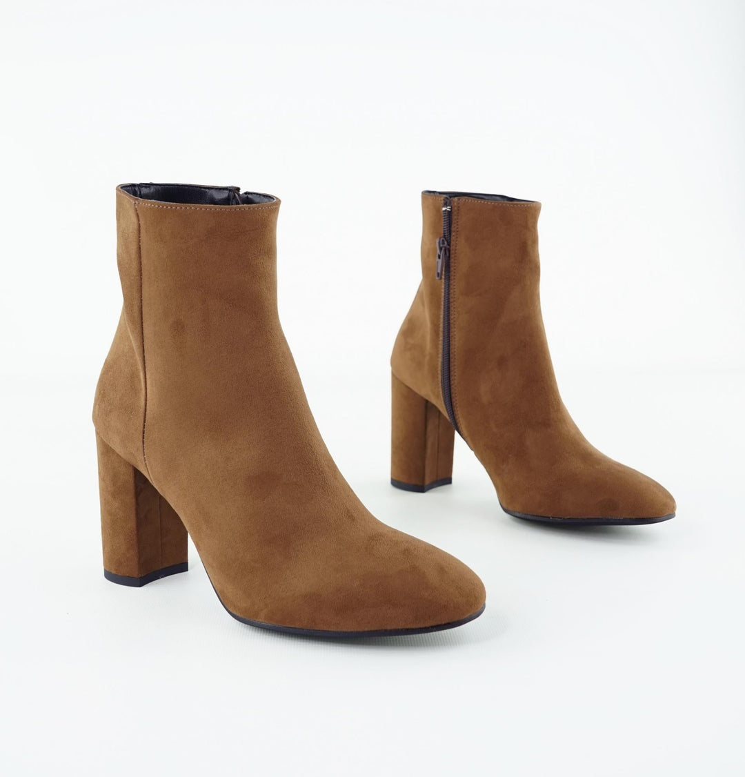 Bottines vegan à talons en suede marron