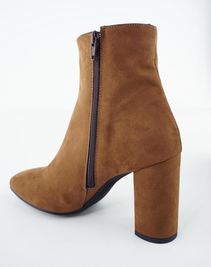 Bottines vegan à talons en suede marron