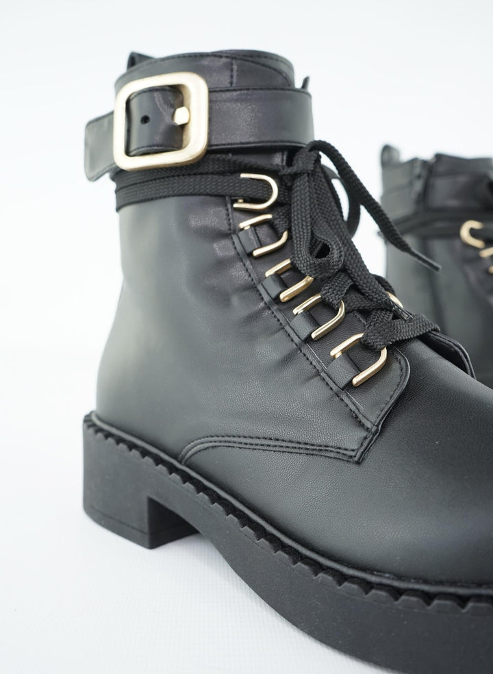 bottines vegan noires à lacets