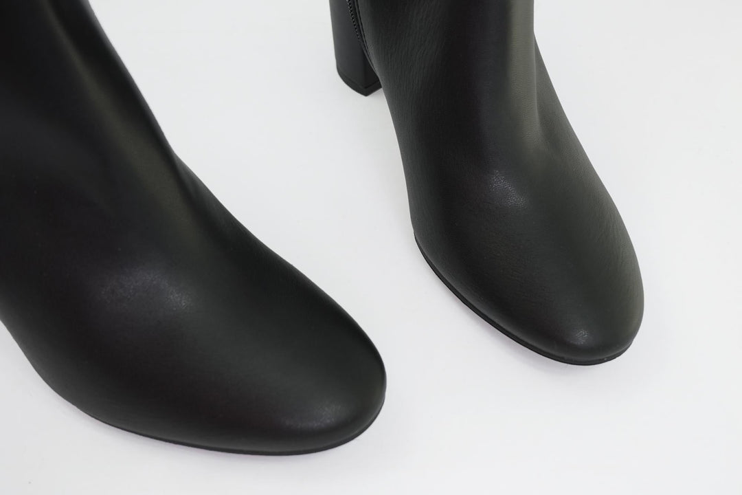 bottines noires vegan à talons hauts
